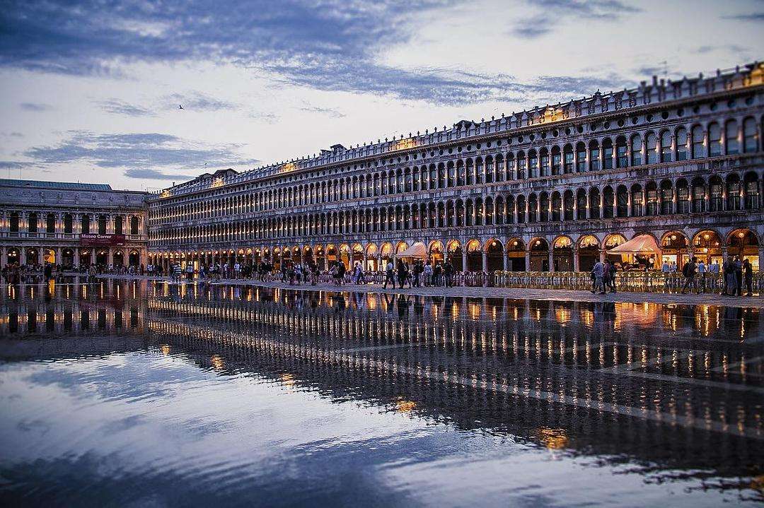 0ef213e3de04bedd8a8cf48350f038a9.jpg 1111111.jpg