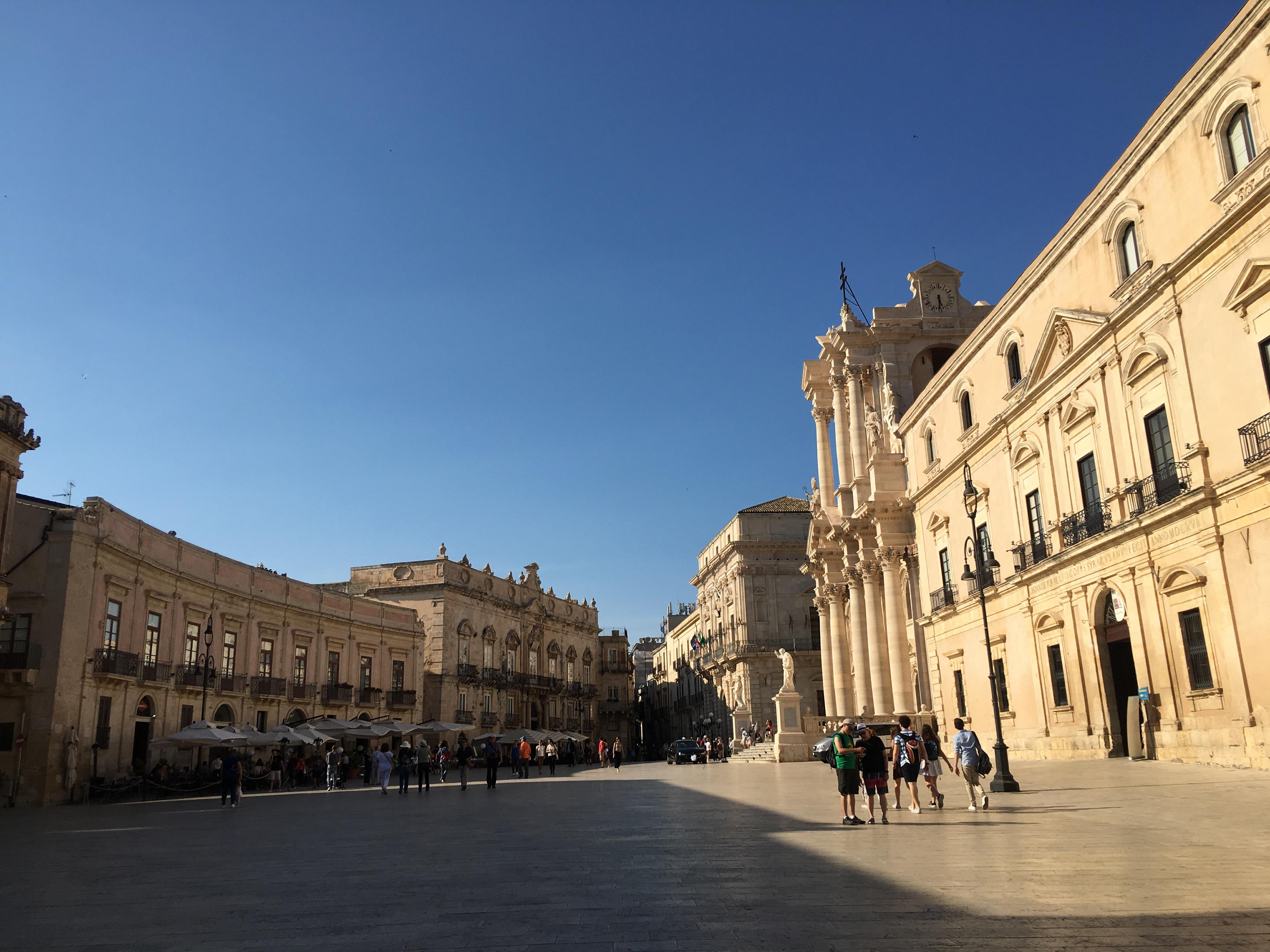 a6a6037733a2f81cee24c00b96ea4565.jpg 1111.jpg