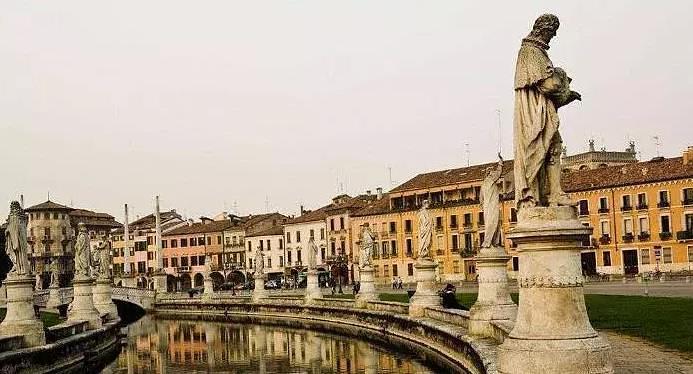 7a95d539f37504e2f61c37579374c50e.jpg 555.jpg