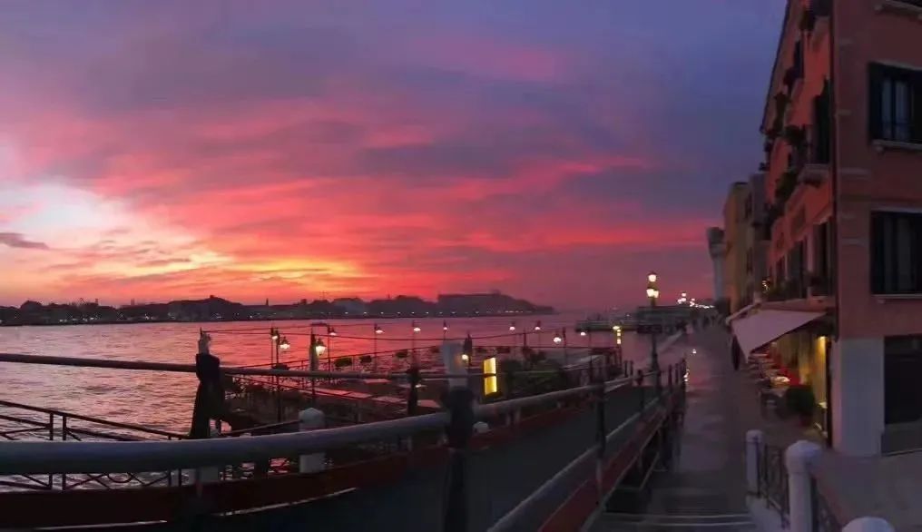 b8db9d9f3013855266b94e046e4ab6d7.jpg 33333333.jpg