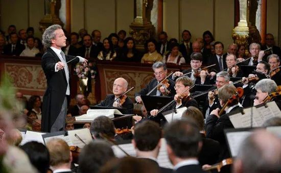 b97a296b643243ed44ee9eab577469a5.jpg 33333333.jpg